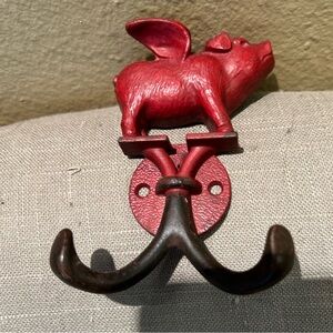 Red Metal Flying Pig 🐖 Double Wall Hook Rustic